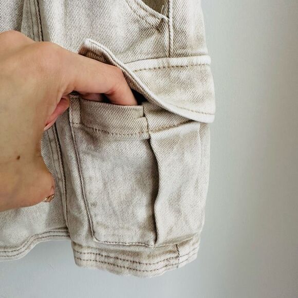 NWT H&M Divided Belted Cargo Mini Skirt – Khaki Tan – Size 2 (Fits Small) - Picture 2 of 9